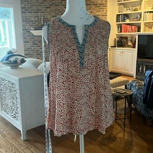 Anthropologie Top size M.